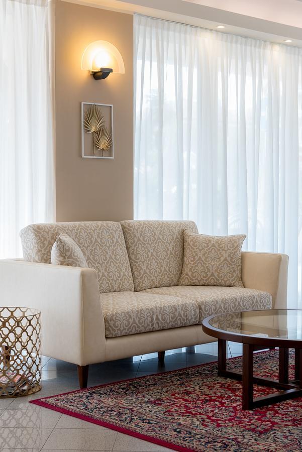Hotel Tiffany Rimini Ngoại thất bức ảnh