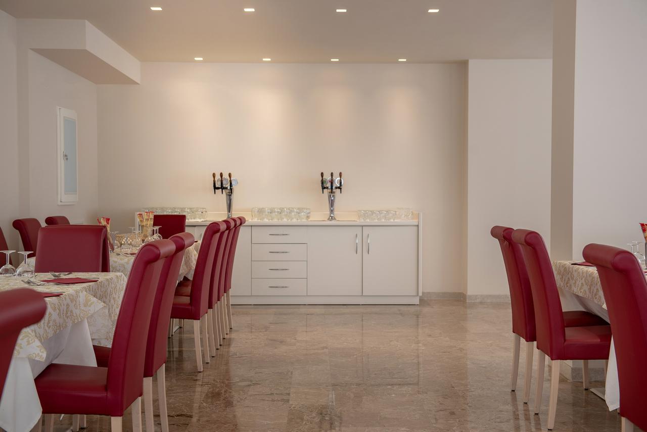 Hotel Tiffany Rimini Ngoại thất bức ảnh